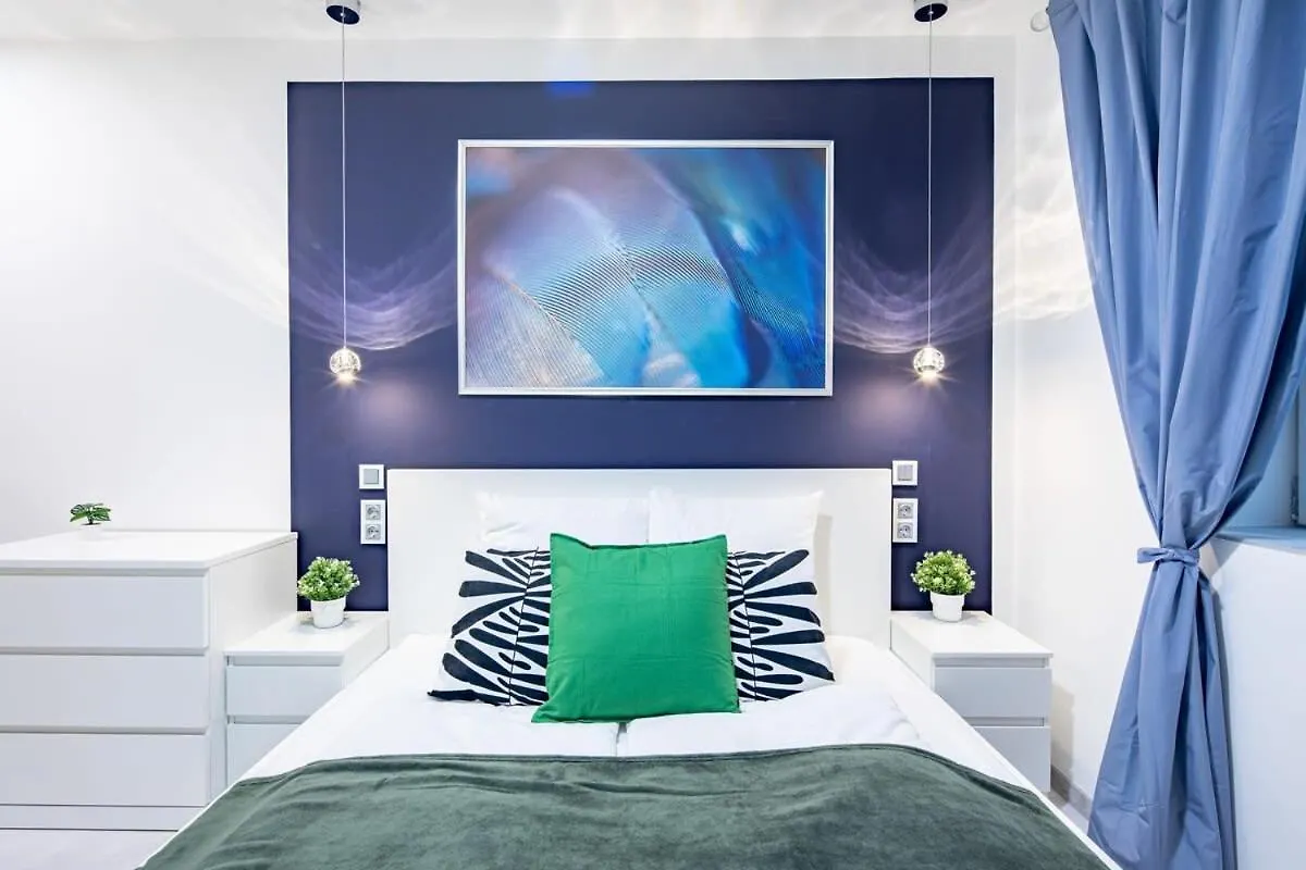 Central - New - Quiet Sleep Apartment Budapest Hungary